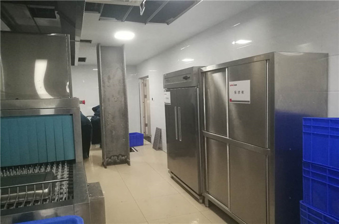 食堂廚房設備分為哪些區(qū)域呢？